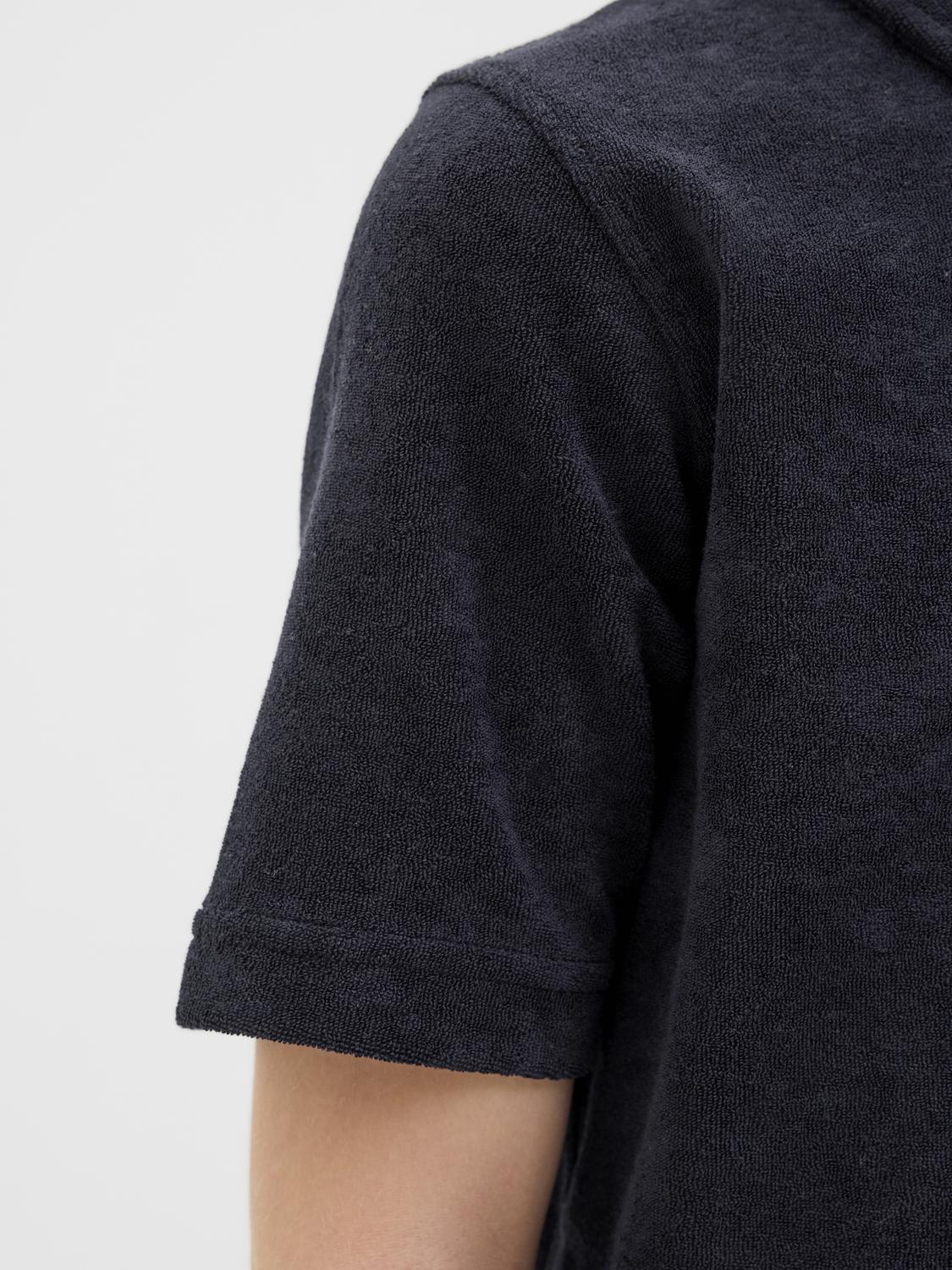 model_shot-detail